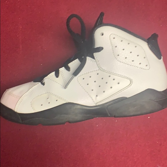 Air Jordan 6 Retro Size 3Y - Picture 2 of 5